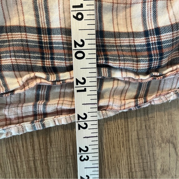 Faherty Top Size Small Button Up Womens Plaid Tie Cuffs Round Neck Blouse - Picture 9 of 9
